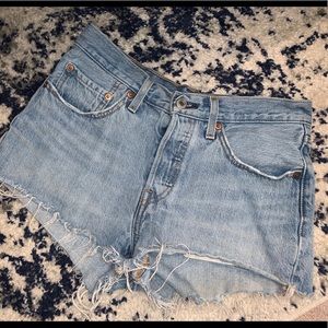 Levi’s Shorts 🤠